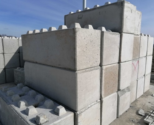 mur oporowy z bloczków betonowych